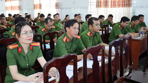 Nâng cao kiến thức chuyển đổi số trong Công an tỉnh An Giang