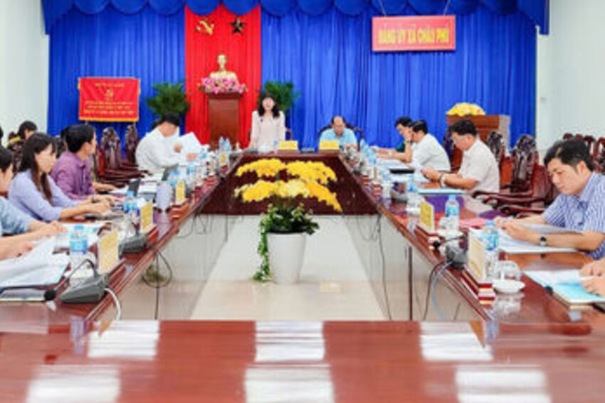 Đảng ủy xã Châu Phú họp thông qua nhiều nội dung quan trọng