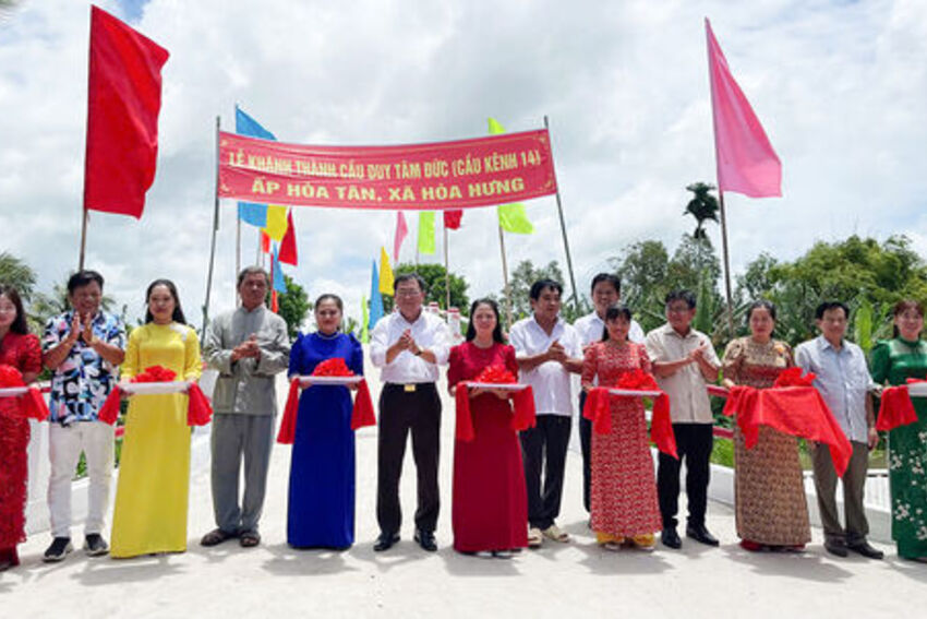 “Dân vận khéo” thu lòng dân