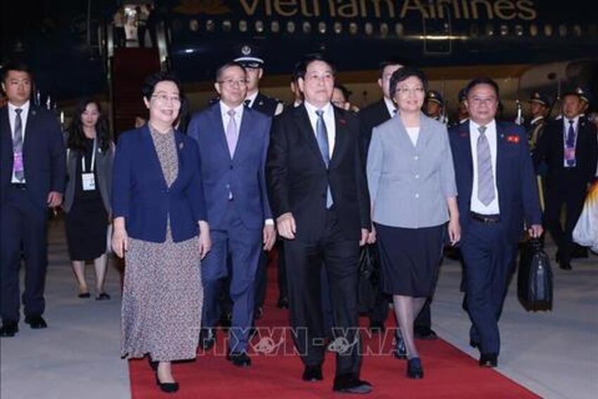 Chủ tịch nước Lương Cường đến Bắc Kinh (Trung Quốc) dự Lễ kỷ niệm 80 năm chiến thắng phát xít của nhân dân thế giới