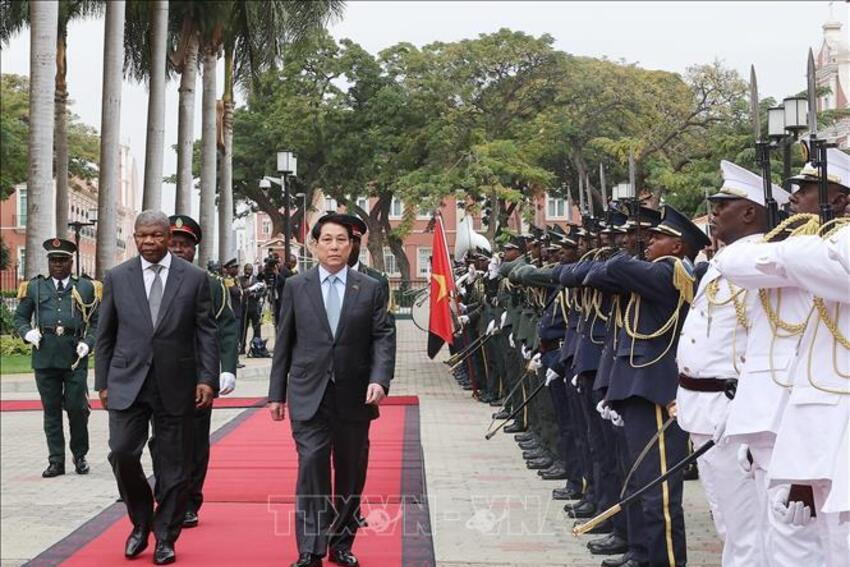 Lễ tiễn Chủ tịch nước Lương Cường và Phu nhân thăm cấp Nhà nước Angola
