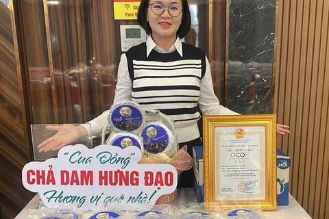 Người phụ nữ xứ Nghệ với hành trình đánh thức “hồn quê” từ món chả dam OCOP