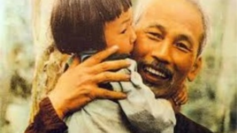 Cháu nhớ Bác Hồ