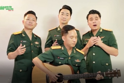 Ca sĩ quân đội với liên khúc hát về Bác Hồ