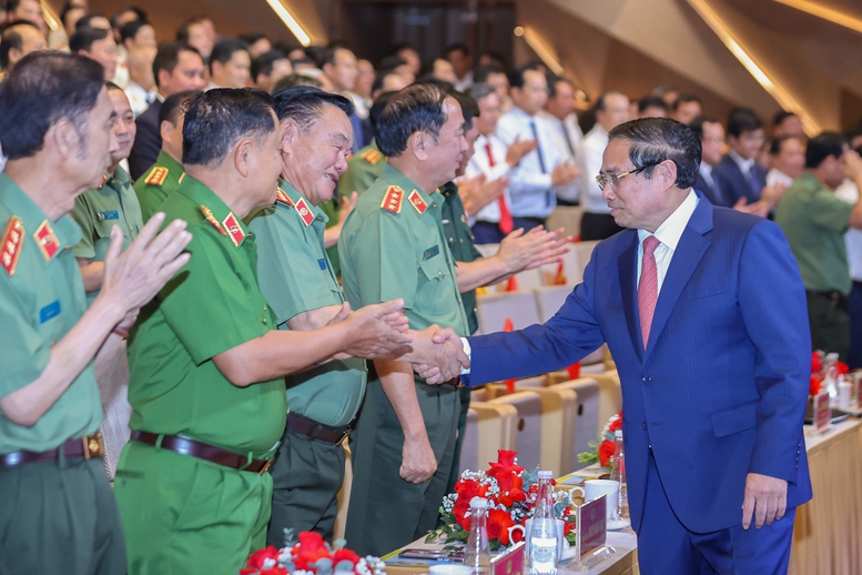 80 NĂM CÔNG AN NHÂN DÂN VIỆT NAM - VỚI SỰ NGHIỆP XÂY DỰNG VÀ PHÁT TRIỂN KINH TẾ -  XÃ HỘI CỦA ĐẤT NƯỚC- Ảnh 1.