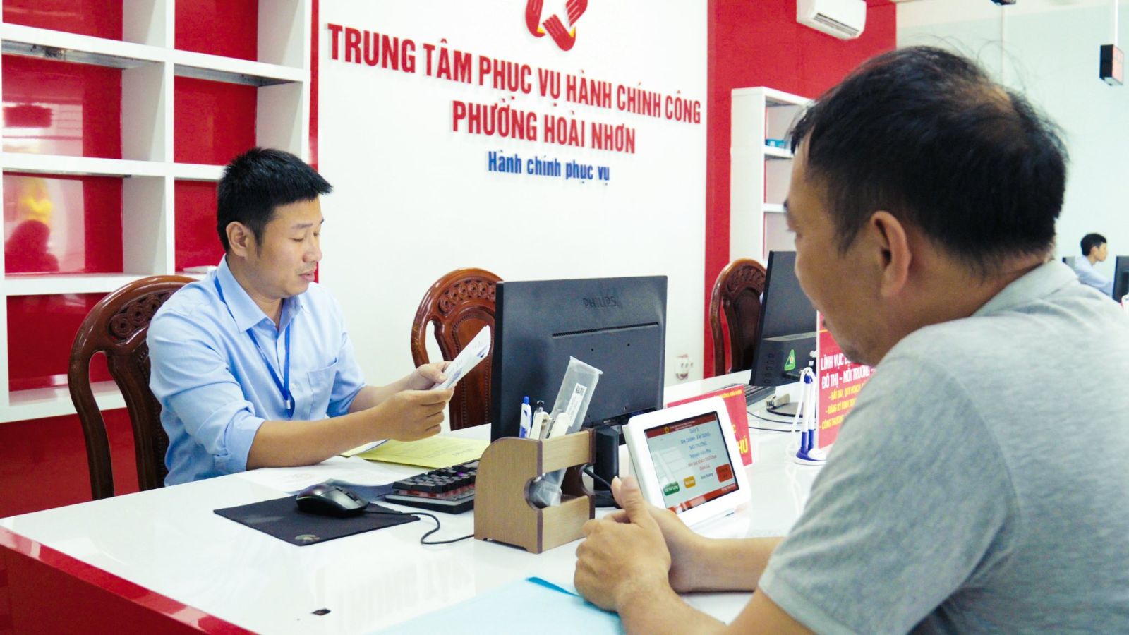 Tiếp tục hoàn thiện tổ chức bộ máy và hoạt động của mô hình chính quyền địa phương 2 cấp