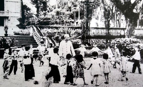 Ngày quốc tế Thiếu Nhi (1/6/1949)